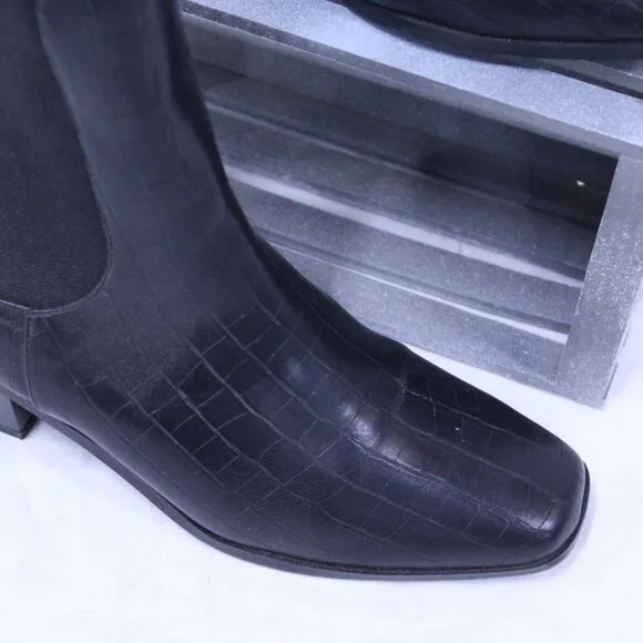 Lulu's Black Textured Ankle Booties - Picture 2 of 9